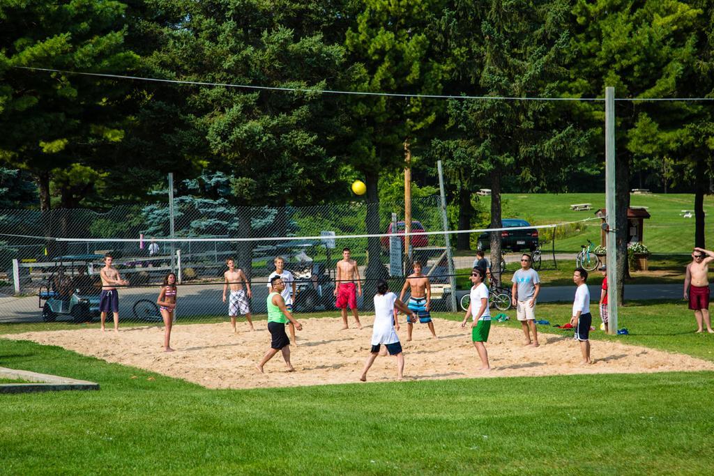 Plymouth Rock Camping Resort Rustic Cabin Elkhart Lake Esterno foto