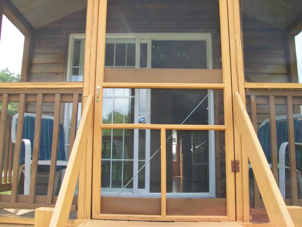 Plymouth Rock Camping Resort Rustic Cabin Elkhart Lake Esterno foto