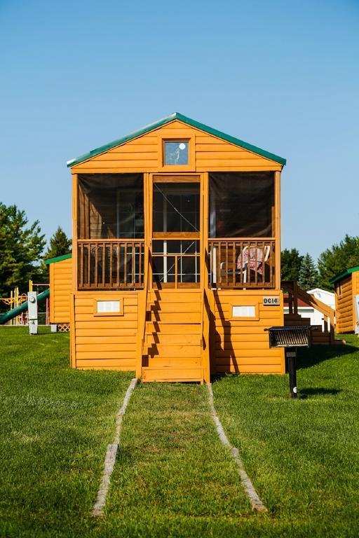 Plymouth Rock Camping Resort Rustic Cabin Elkhart Lake Esterno foto